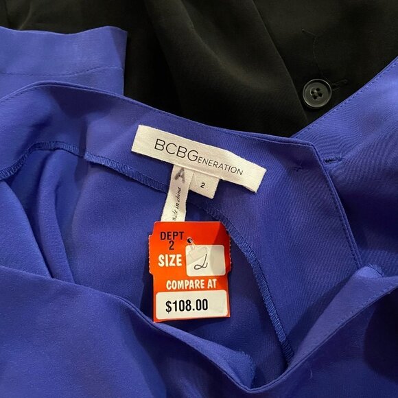 BCBGeneration Women's Two Tone Cobalt / Black Button Back Mini Dress - Size 2 - Picture 4 of 4